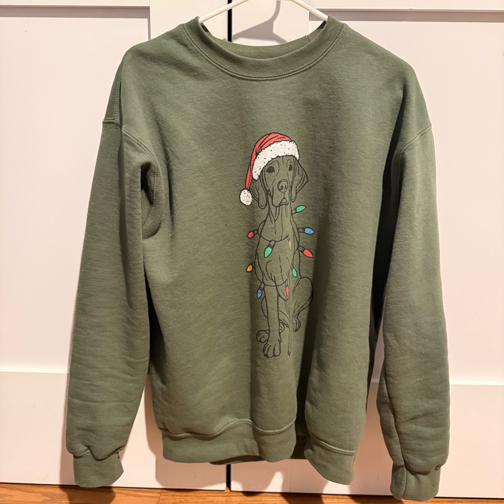 Gildan Green Crewneck with Festive Dog Design women’s M